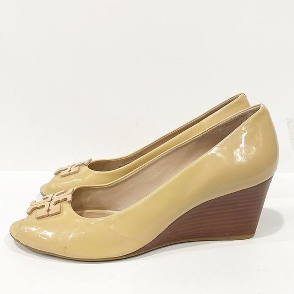 Tory Burch Lowell Genuine Patent Leather Peep Toe Wedge Tan Shoes Sz 9.5 - Picture 3 of 11